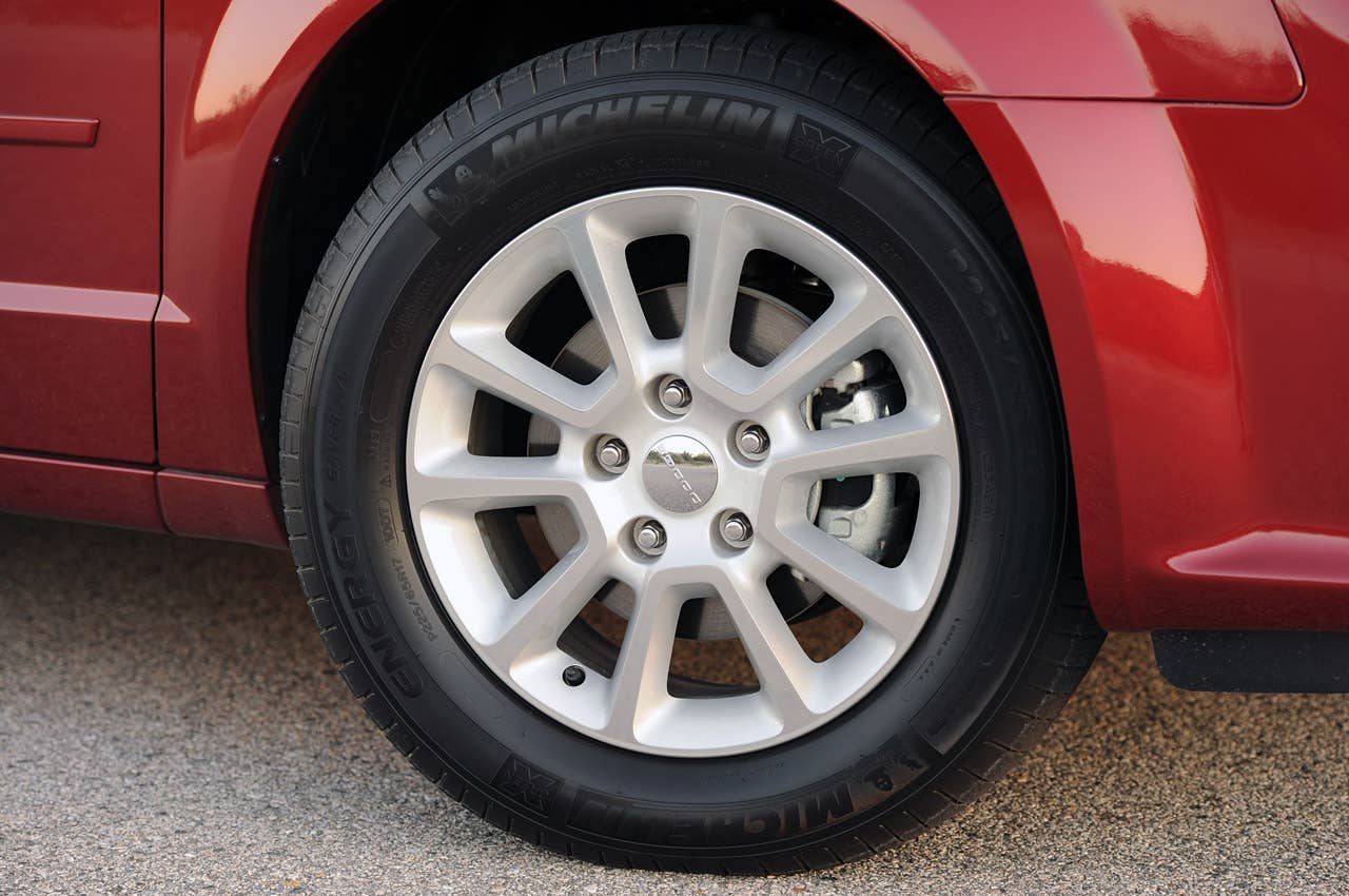 2011 Dodge Grand Caravan wheel