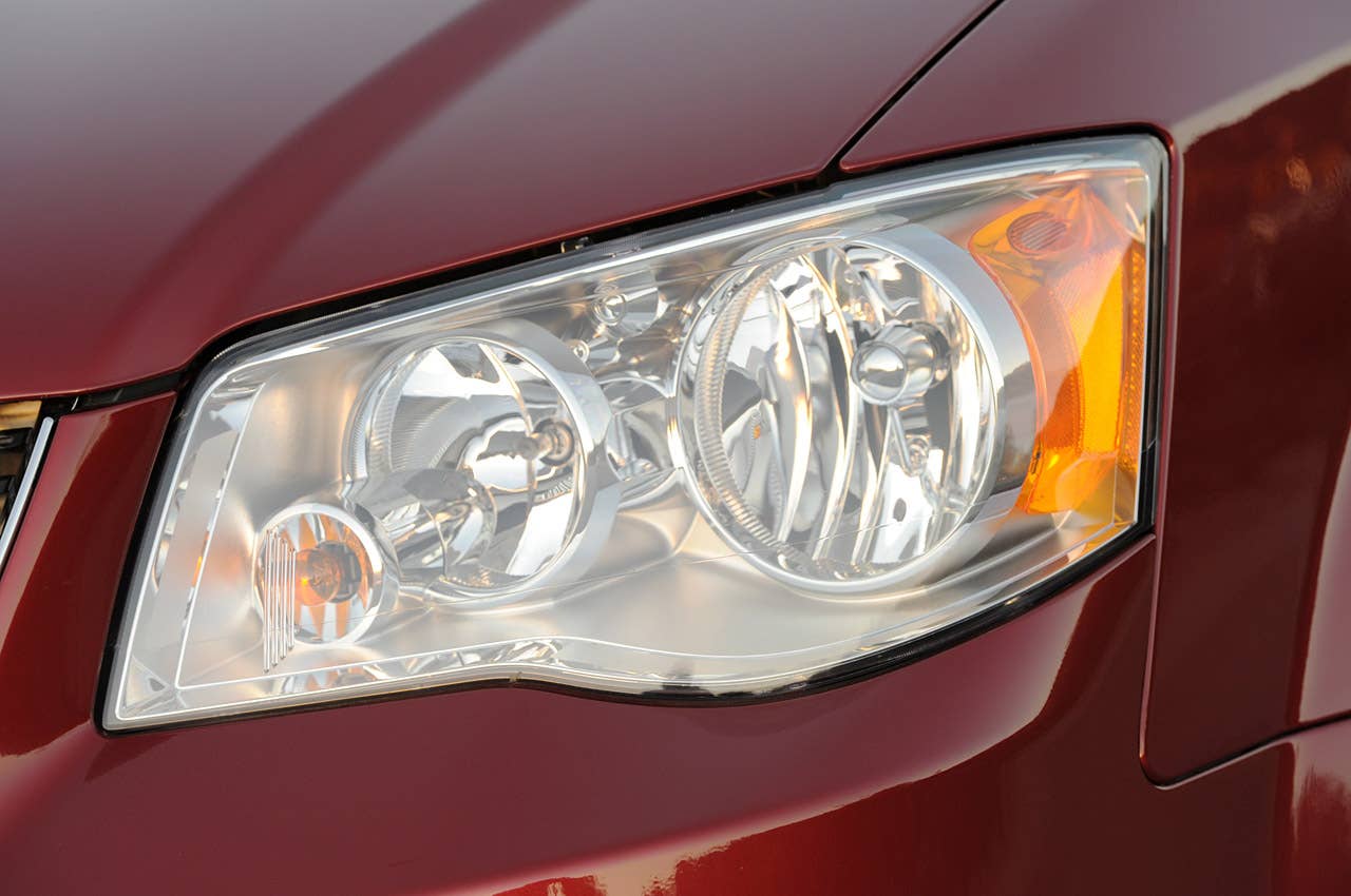 2011 Dodge Grand Caravan headlight