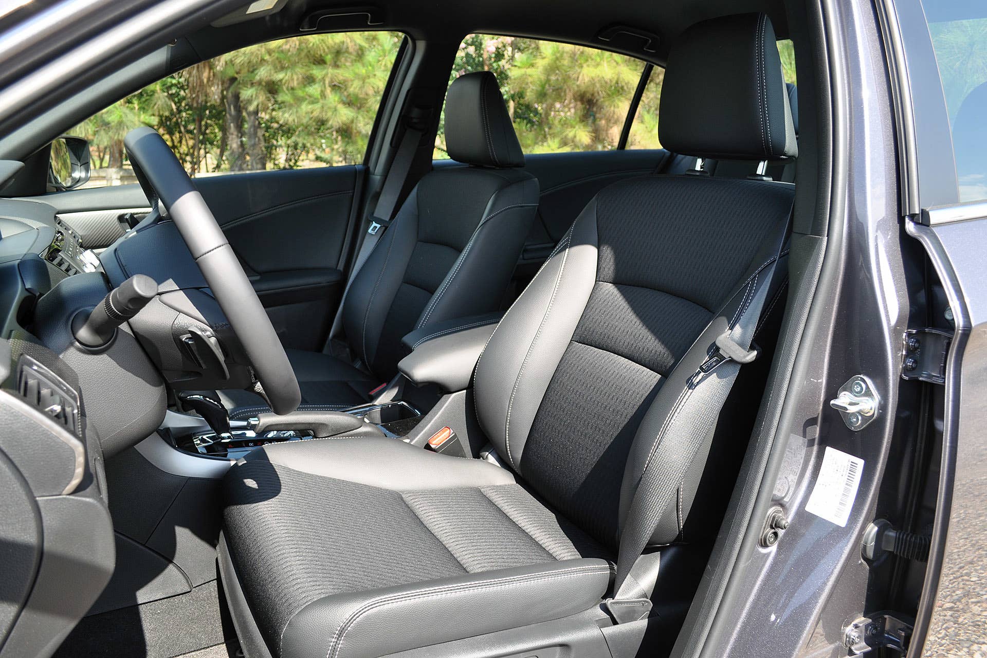2016 Honda Accord front seats
