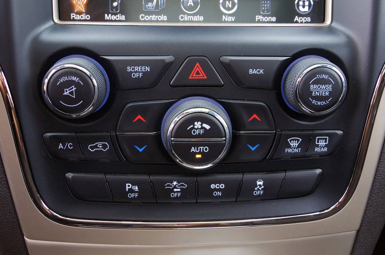 2014 Jeep Grand Cherokee EcoDiesel climate controls