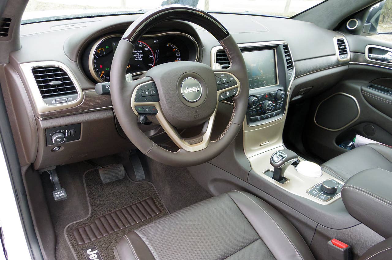 2014 Jeep Grand Cherokee EcoDiesel interior