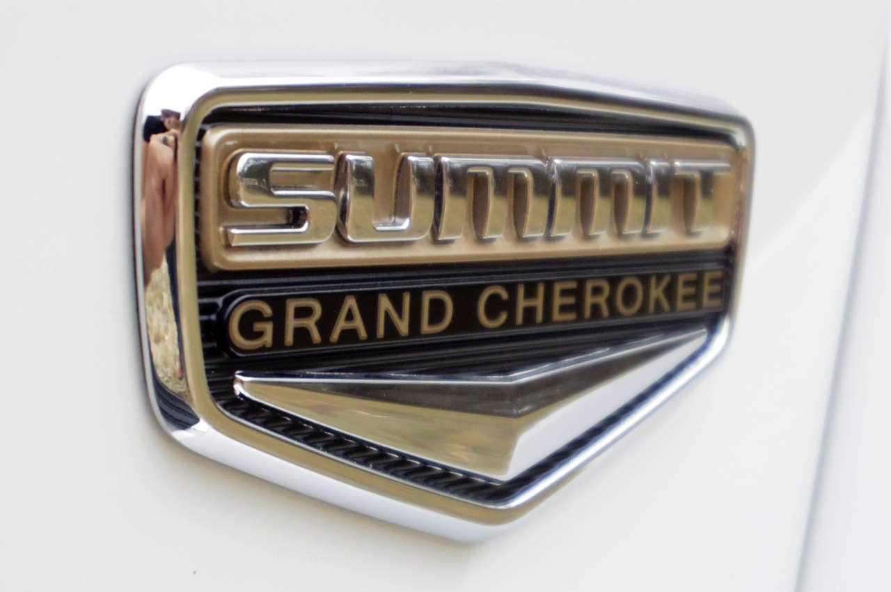 2014 Jeep Grand Cherokee EcoDiesel badge