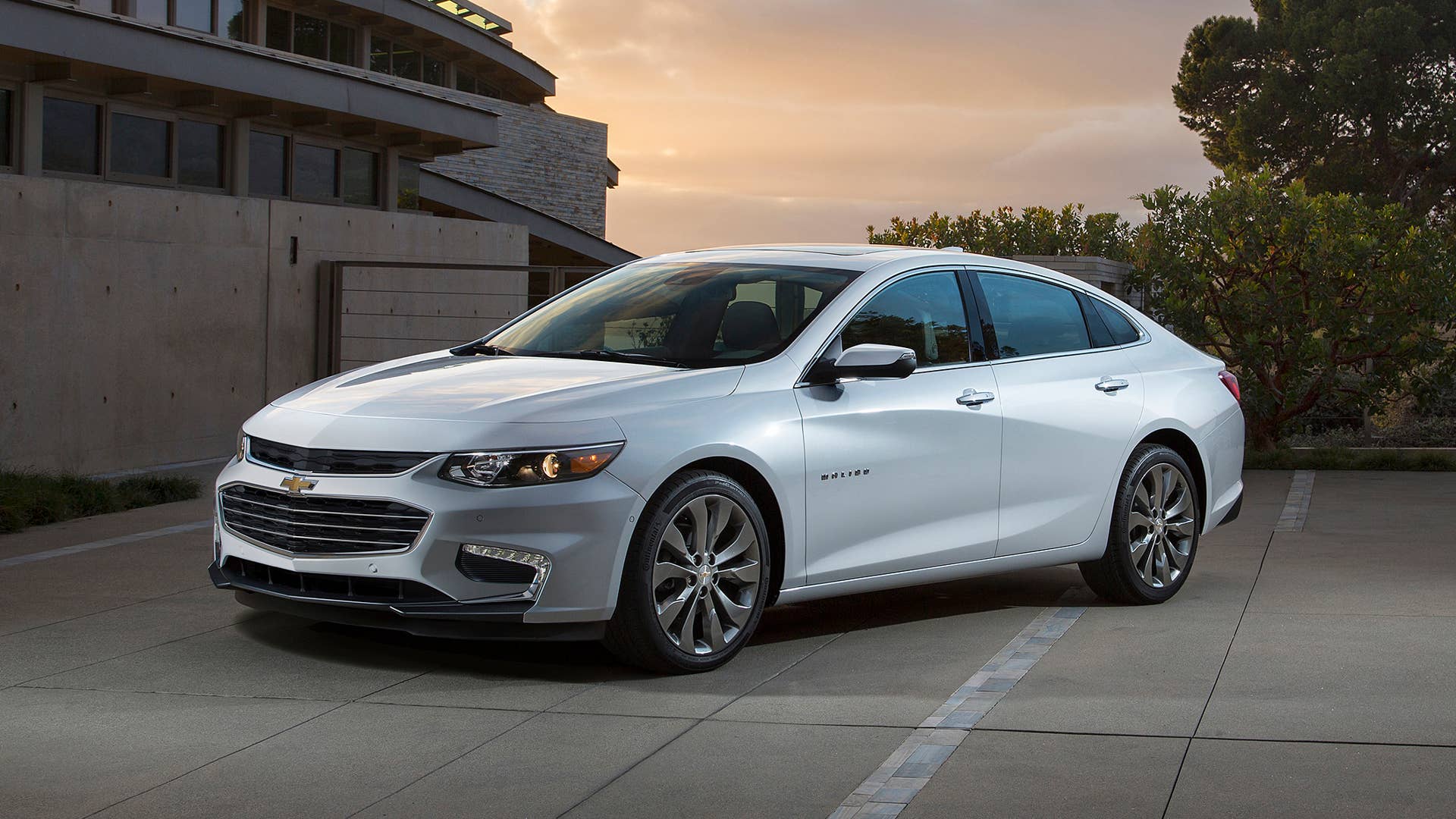 The 2016 Chevrolet Malibu is nearly 300 pounds lighter and has wheelbase thatâs been stretched nearly 4 inches, making it more fuel efficient, more functional and more agile.