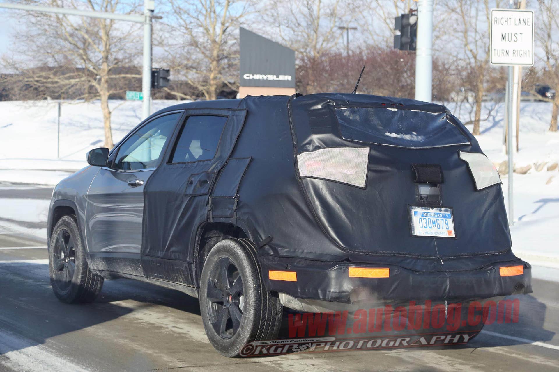 Jeep Cherokee stretched rear 3/4