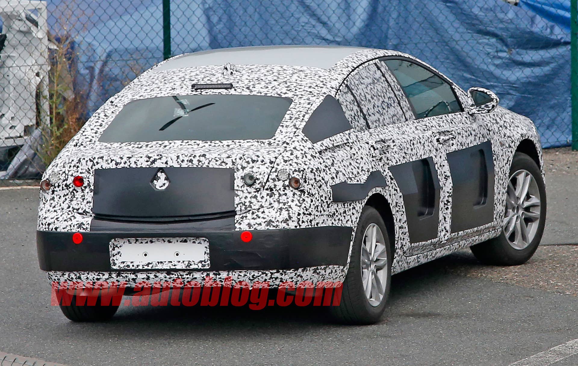 regal buick insignia opel spy camo hatch