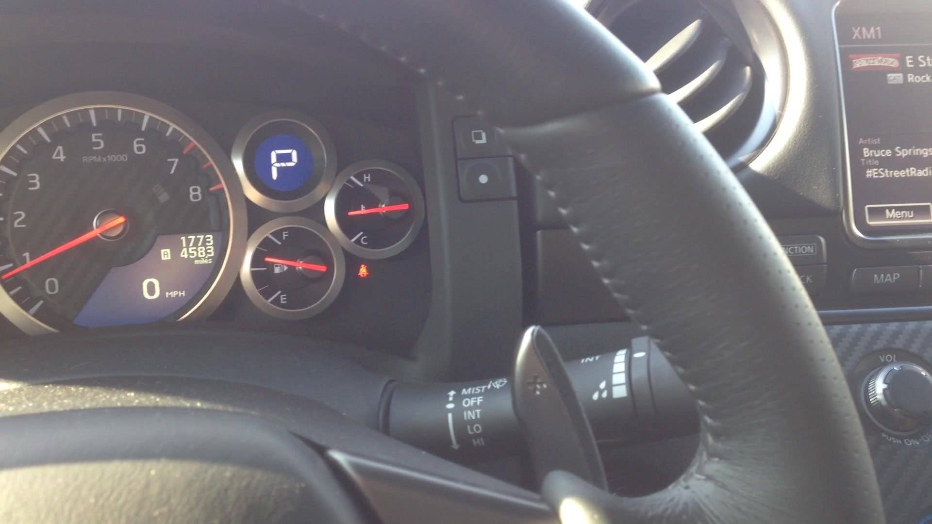 2016 nissan gt-r interior