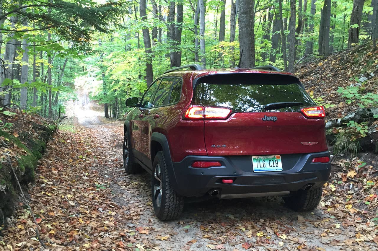 2014 Jeep Cherokee (view article) Photo copyright Steven J. Ewing / AOL
