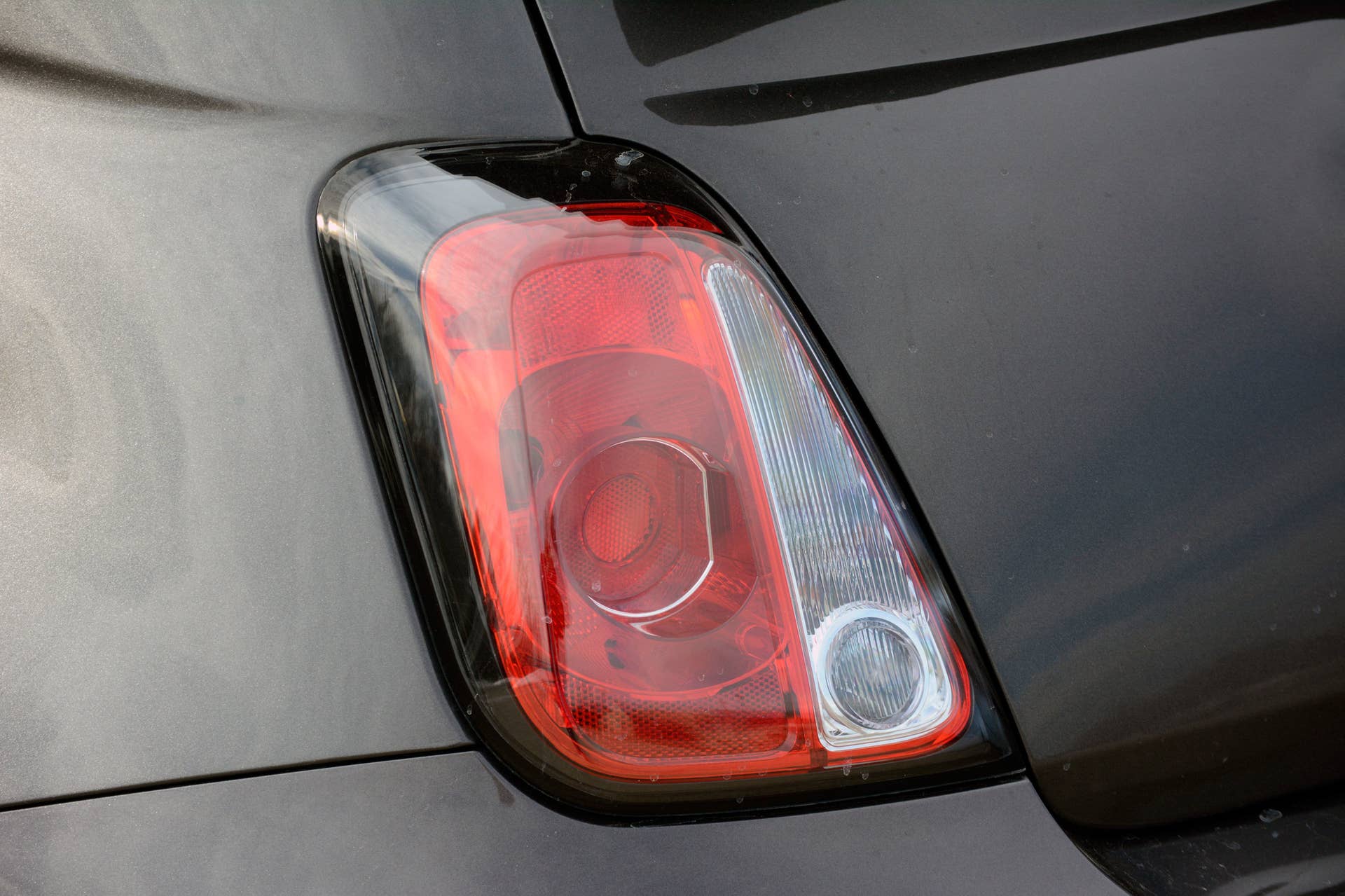 fiat 500c abarth 2015 taillight