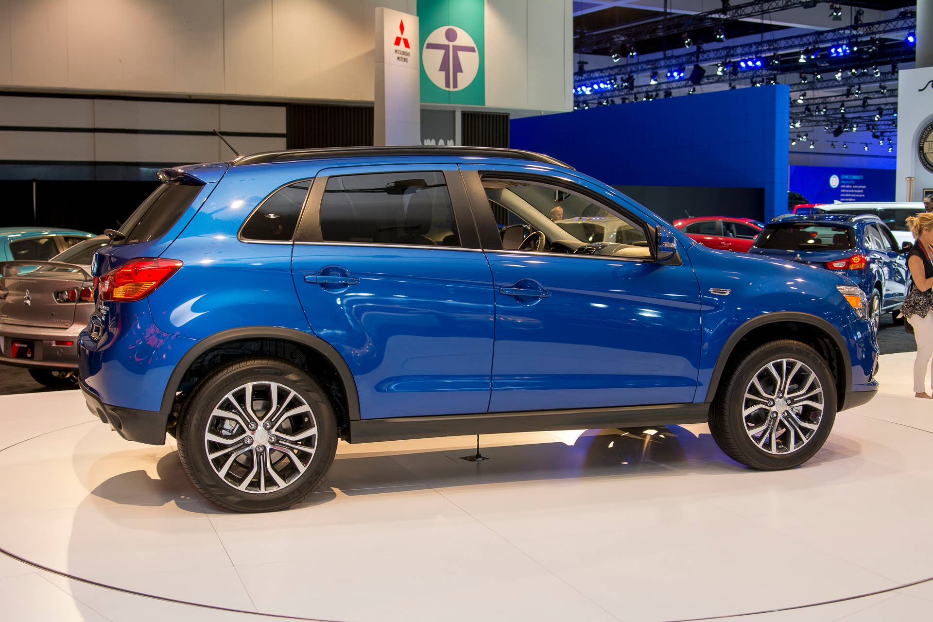 2016 outlander sport mitsubishi la auto show