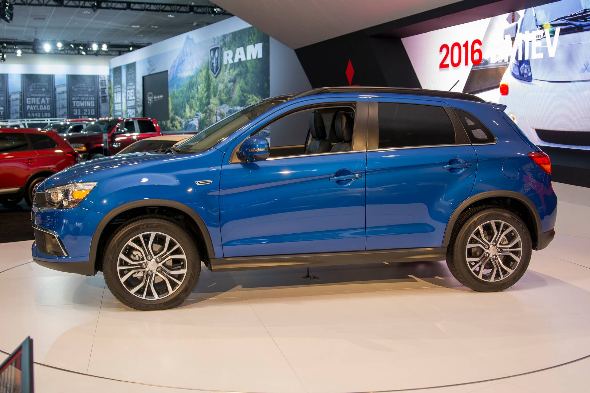 la auto show 2016 mitsubishi outlander sport