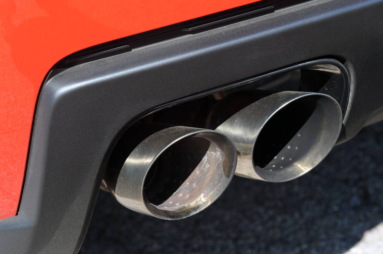 2012 Chevrolet Camaro ZL1 exhaust tips