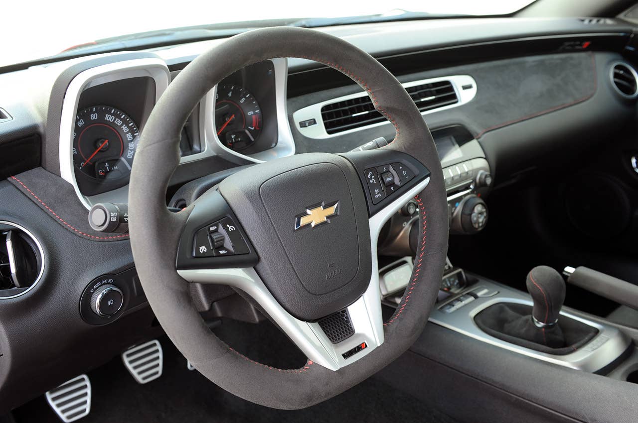 2012 Chevrolet Camaro ZL1 steering wheel