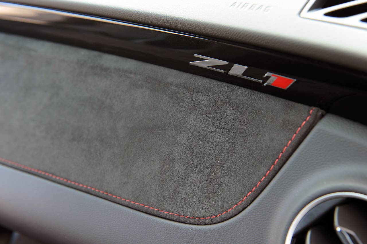 2012 Chevrolet Camaro ZL1 dash