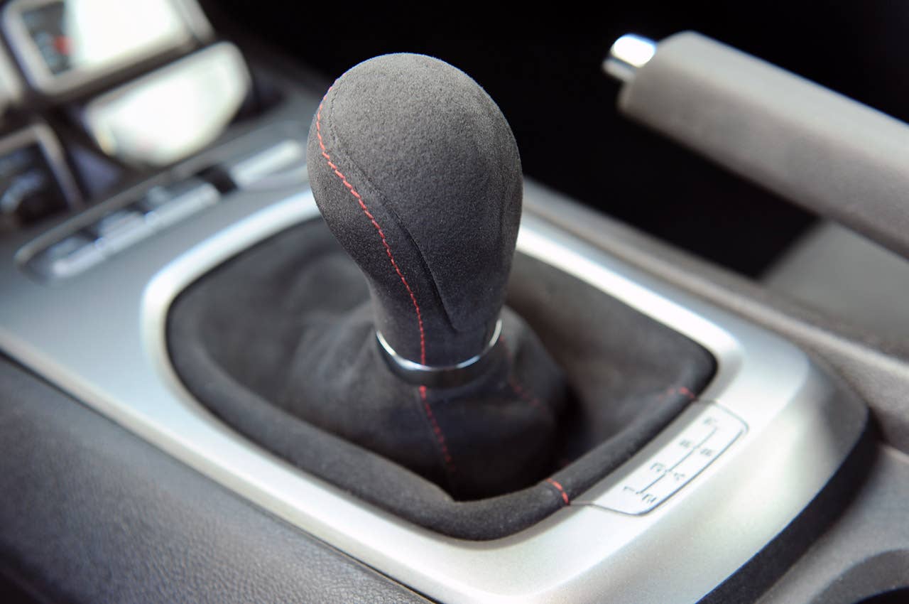 2012 Chevrolet Camaro ZL1 shifter