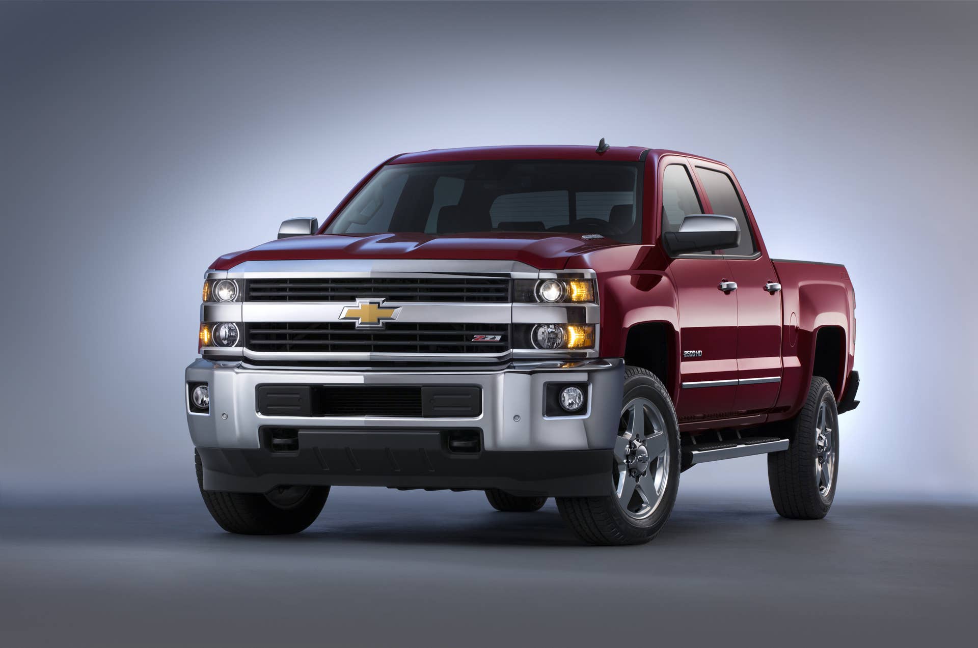 The 2015 Silverado 2500 features an all-new exterior designed to reduce wind noise and enhance powertrain cooling for more consistent performance. The all-new interior is quiet and comfortable, with ample storage for work or travel and the intuitive connectivity of Chevy MyLink. Customers can chose from gasoline, CNG or diesel power, including the legendary Duramax turbodiesel and Allison transmission.
