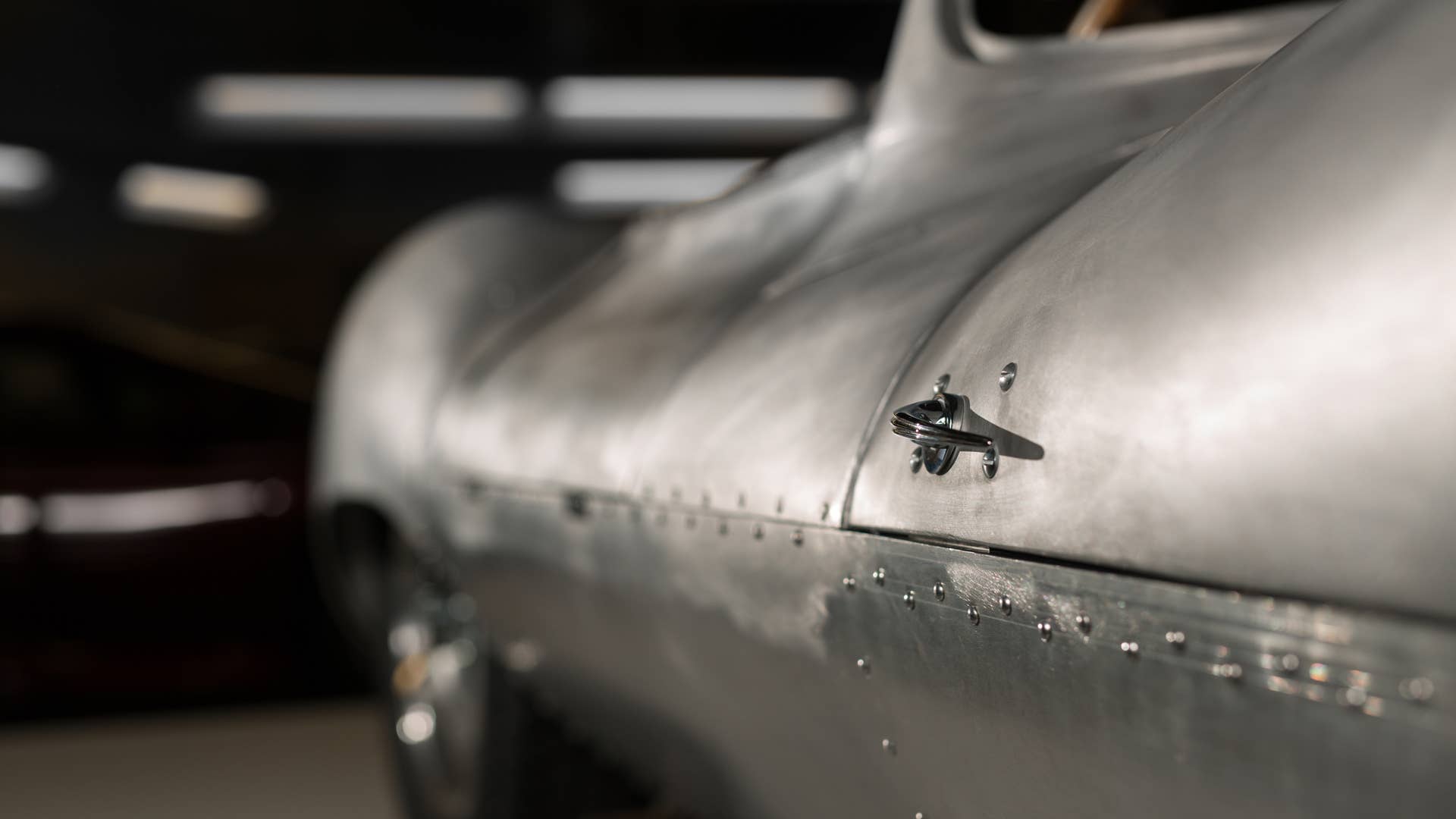 Jaguar XKSS Side Exterior