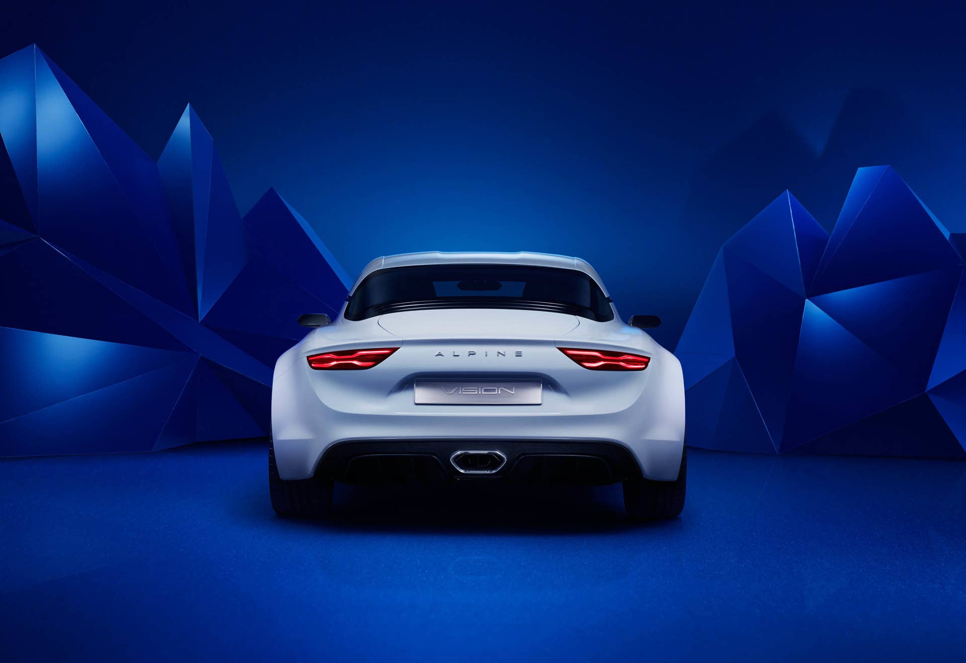 Alpine Vision studio rear