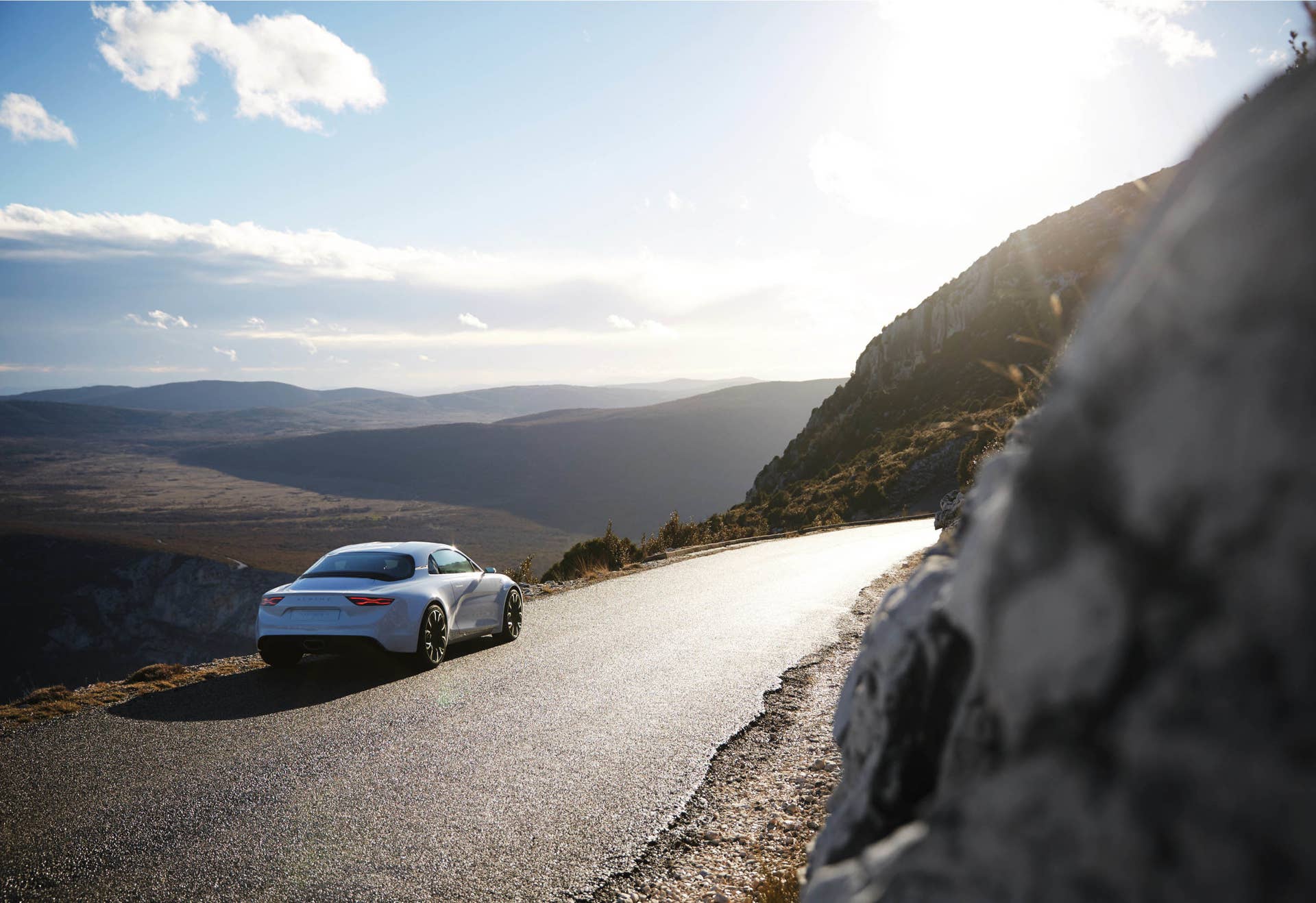 Alpine Vision rear 3/4 moving