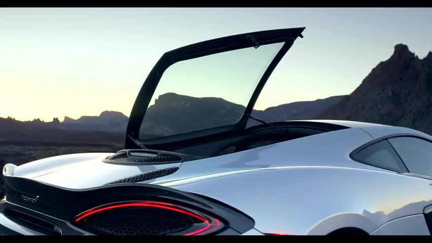 2016 McLaren 570 GT | Automaker Footage