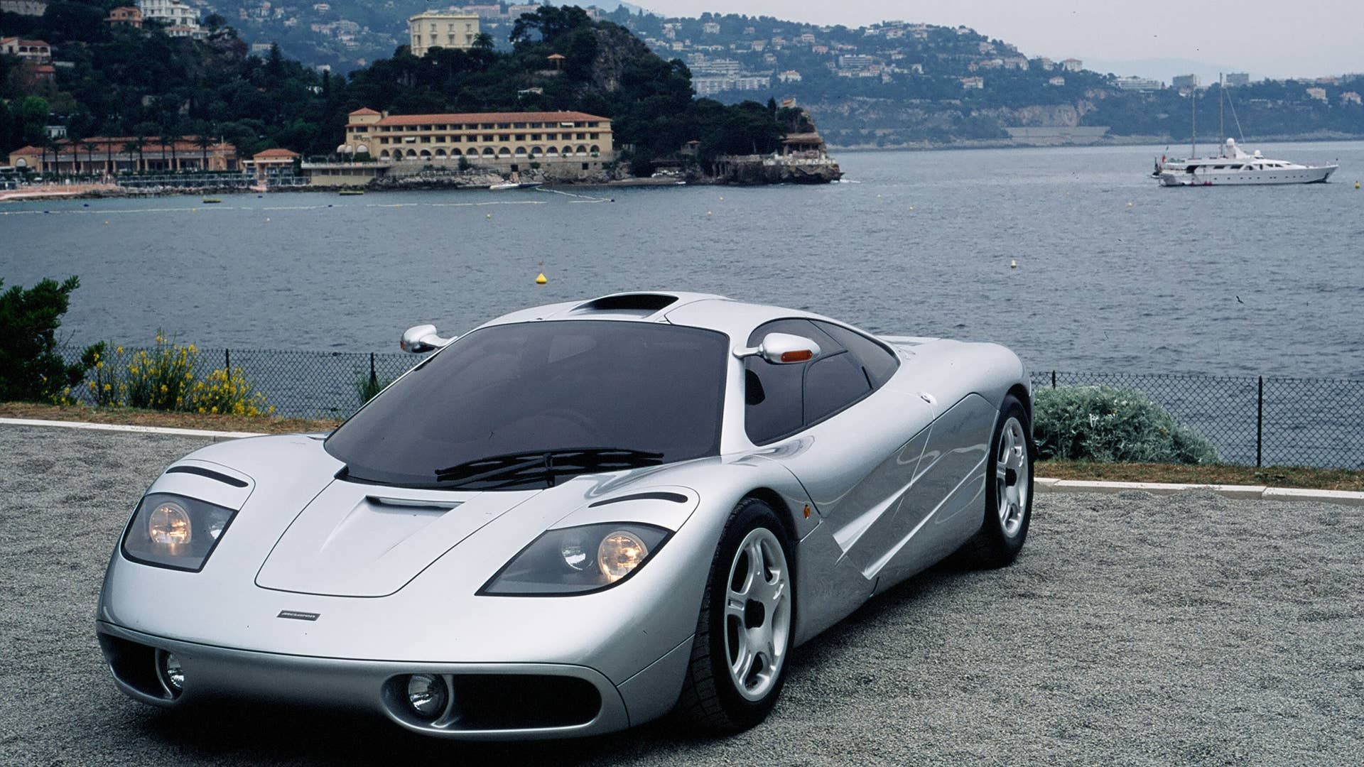 Now there's a car you don't see everyday...
