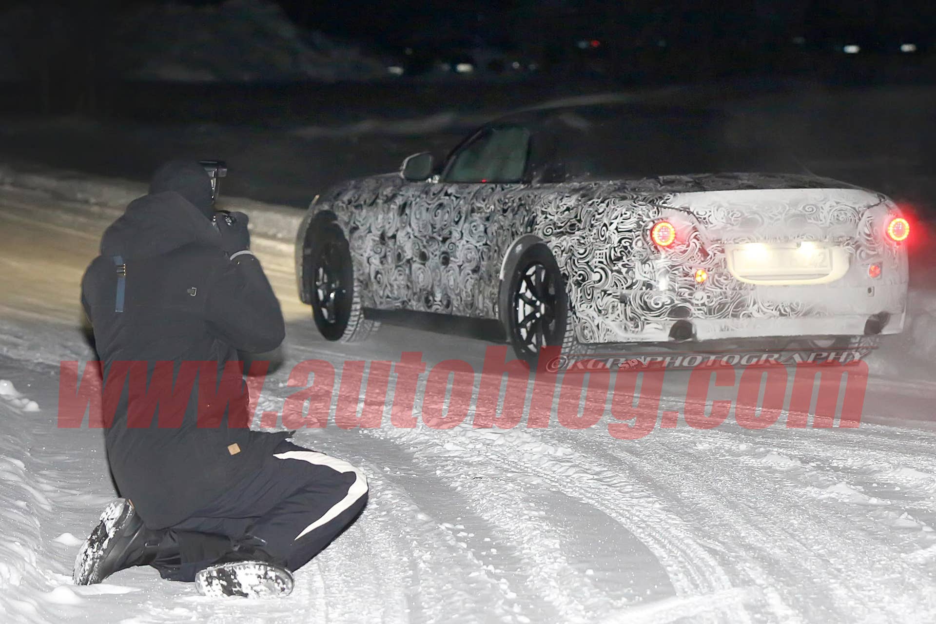 BMW Z4 replacement spy shot rear three quarter
