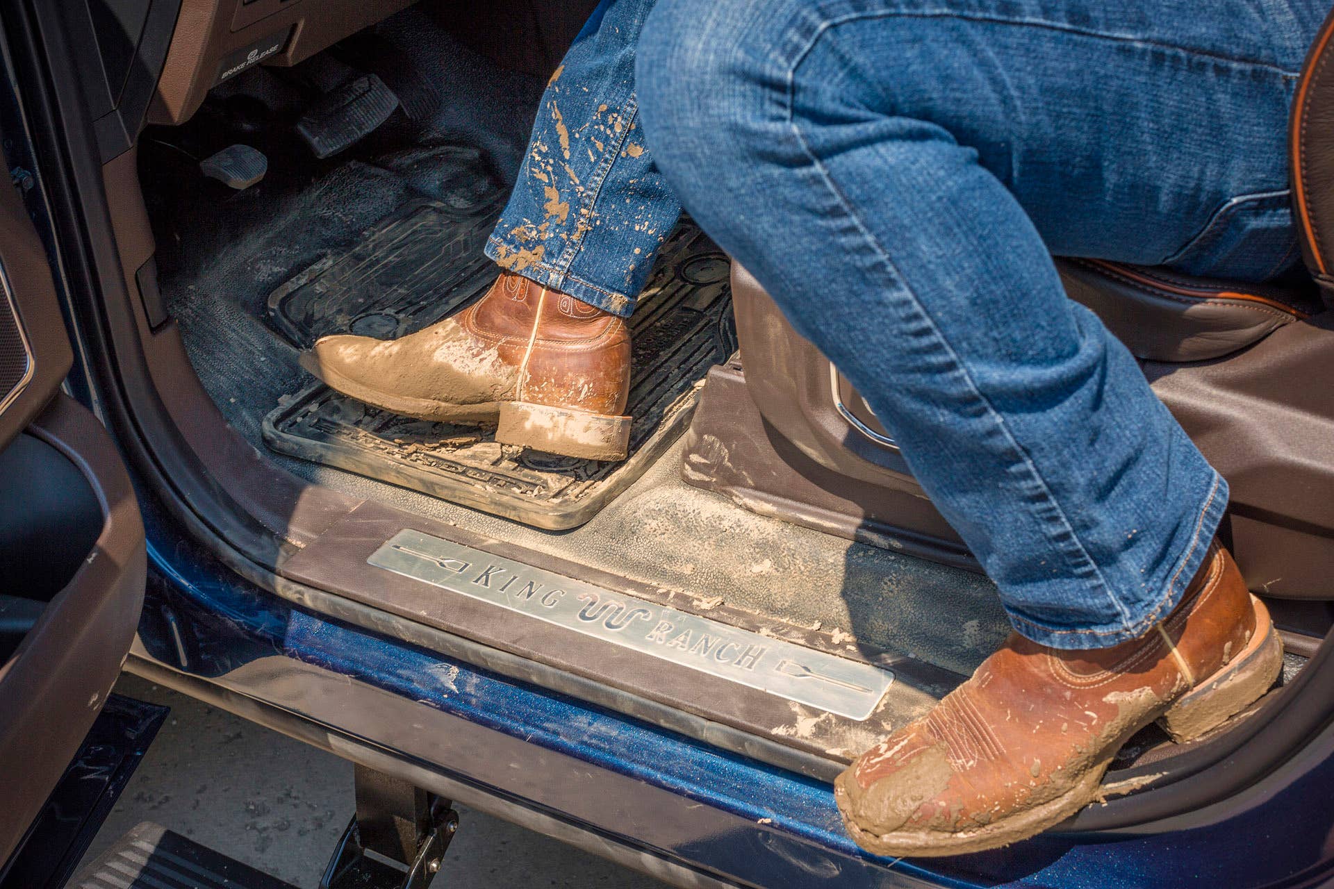 For customers who feel equally at home in cowboy boots or a sport coat, Ford is now offering Super Duty in top trim levels with a durable vinyl flooring.