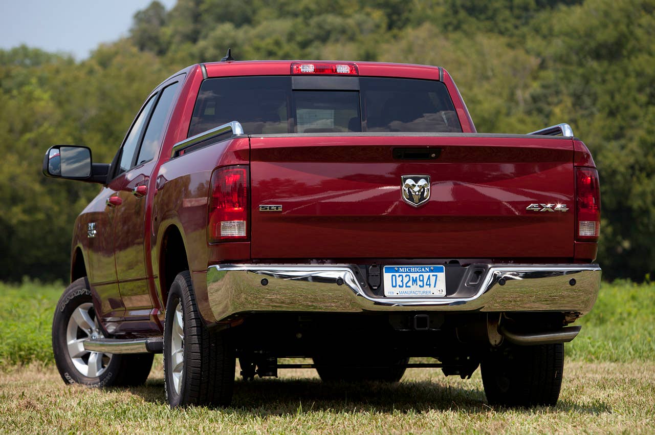 2013 Ram 1500 Crew Cab SLT 4x4 rear 3/4 view