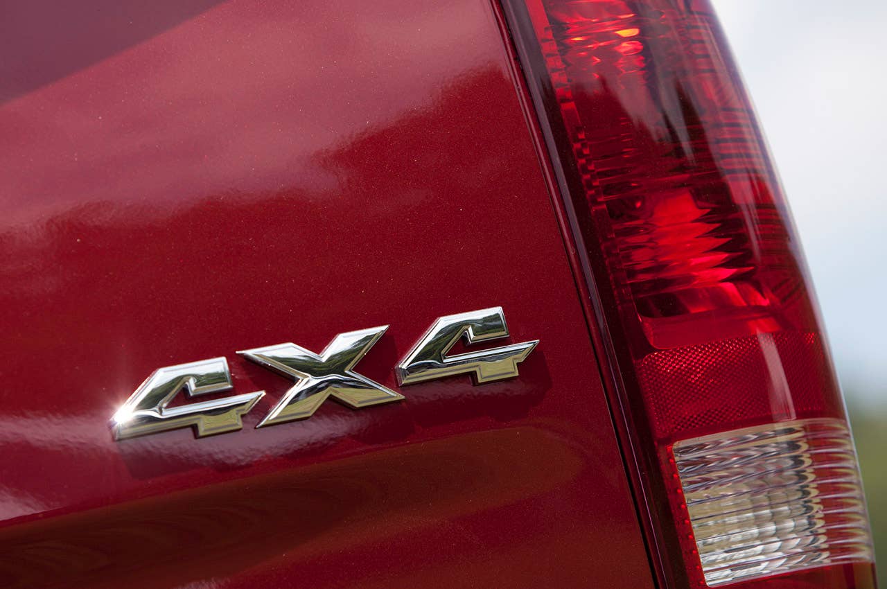 2013 Ram 1500 Crew Cab SLT 4x4 badge