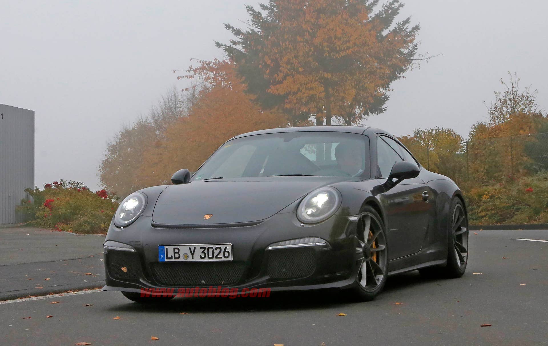 2017 Porsche 911 R front 3/4