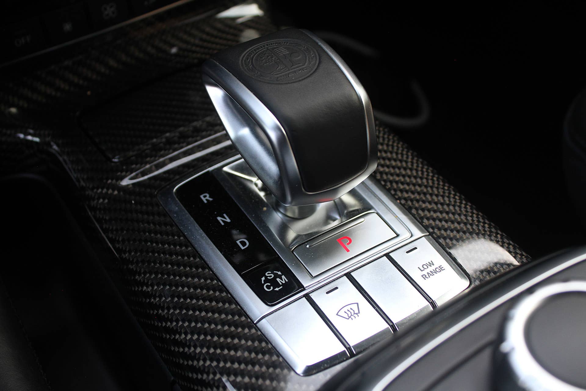 2015 Mercedes-Benz G65 AMG gear selector