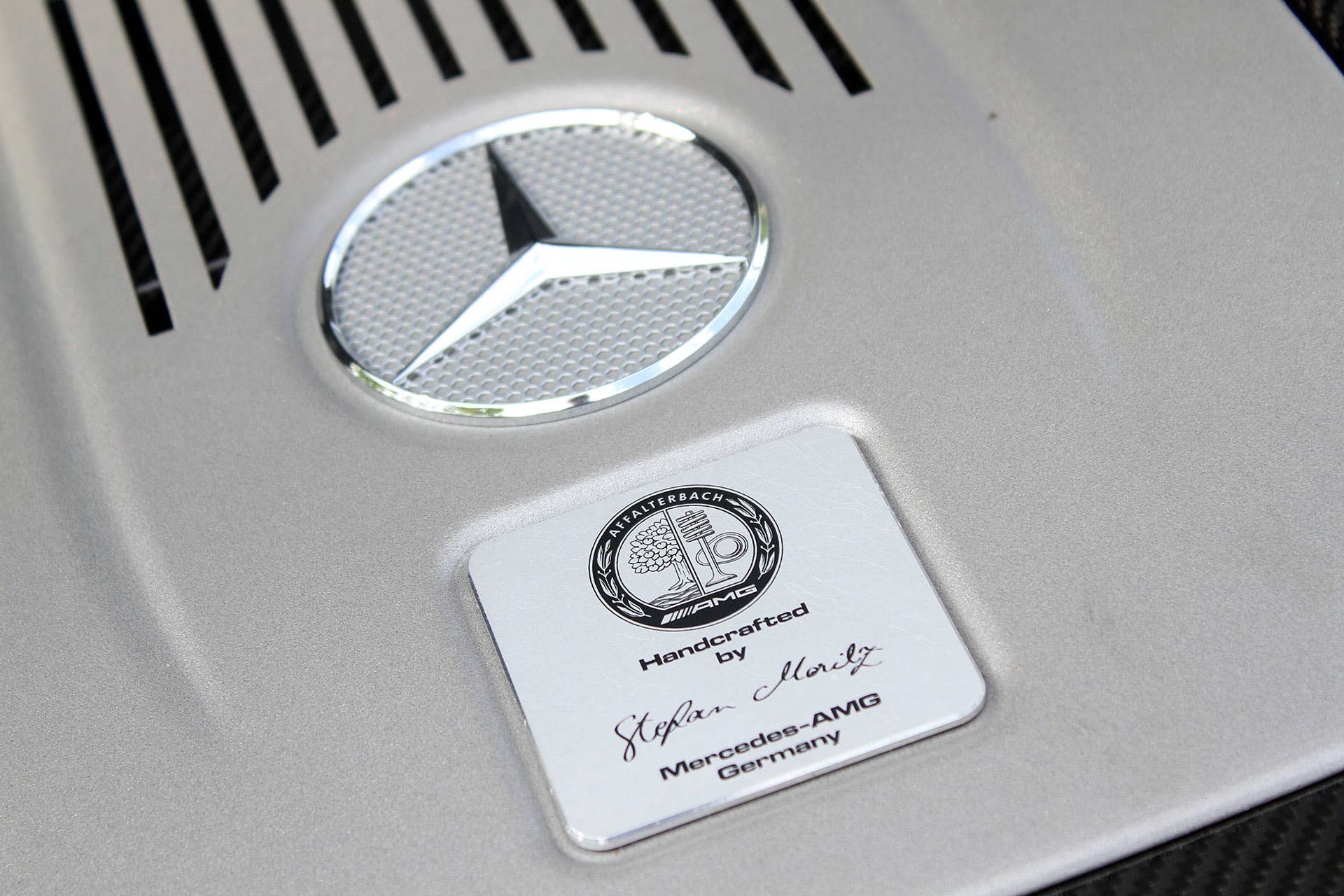 2015 Mercedes-Benz G65 AMG engine detail