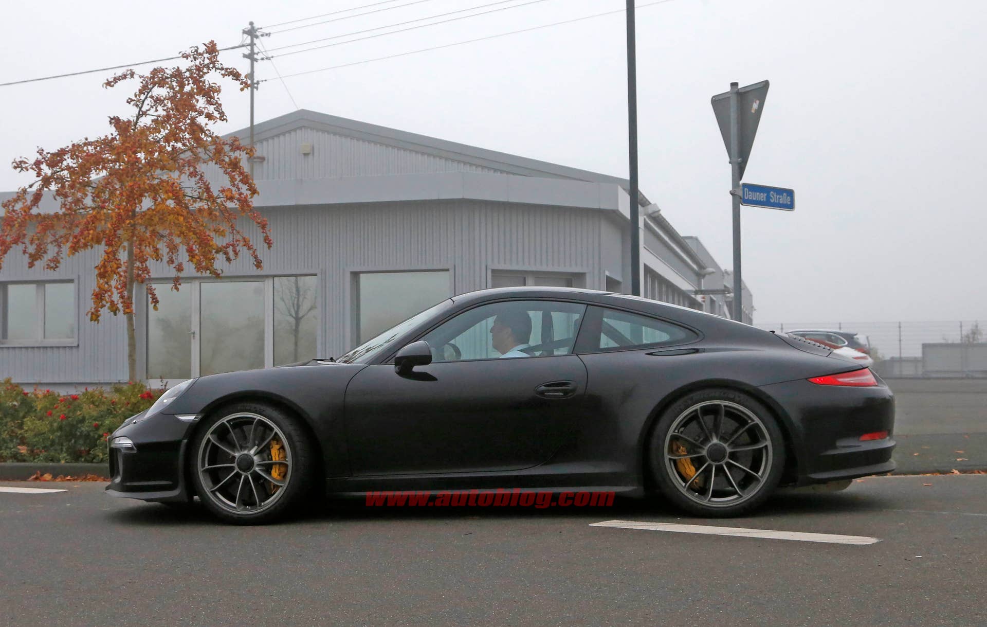 2017 Porsche 911 R prototype side profile