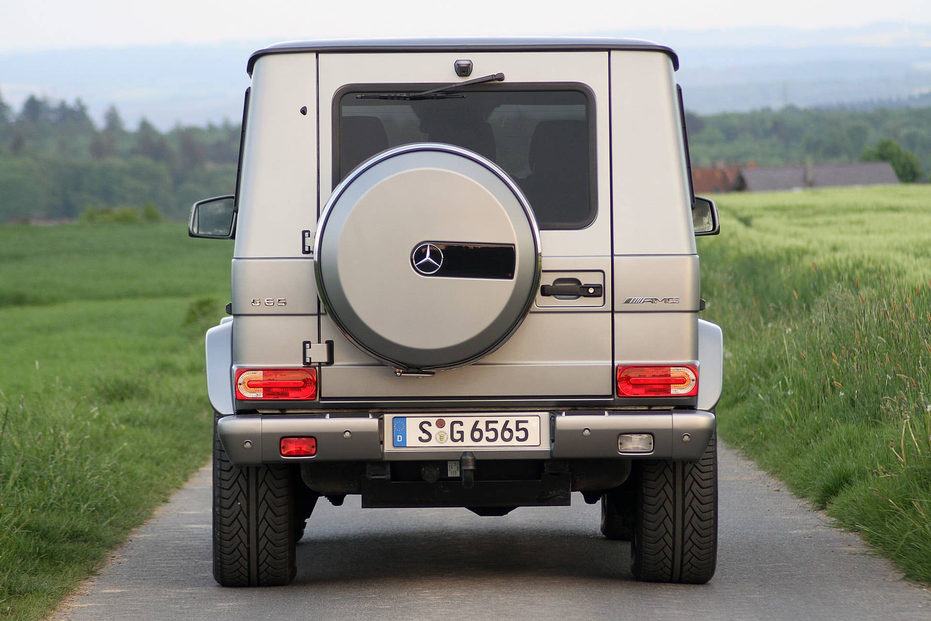 2015 Mercedes-Benz G65 AMG rear view