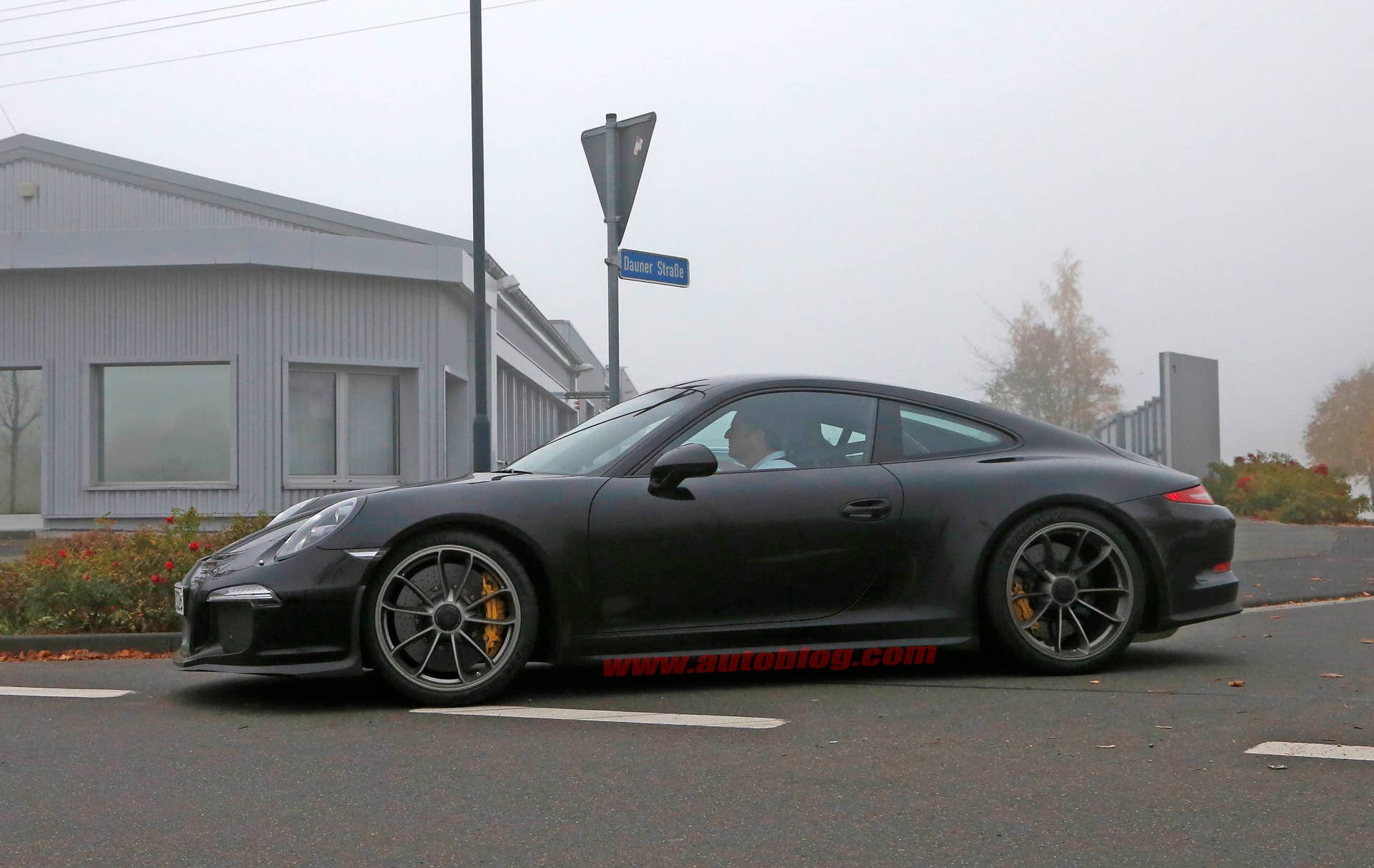 2017 Porsche 911 R prototype profile