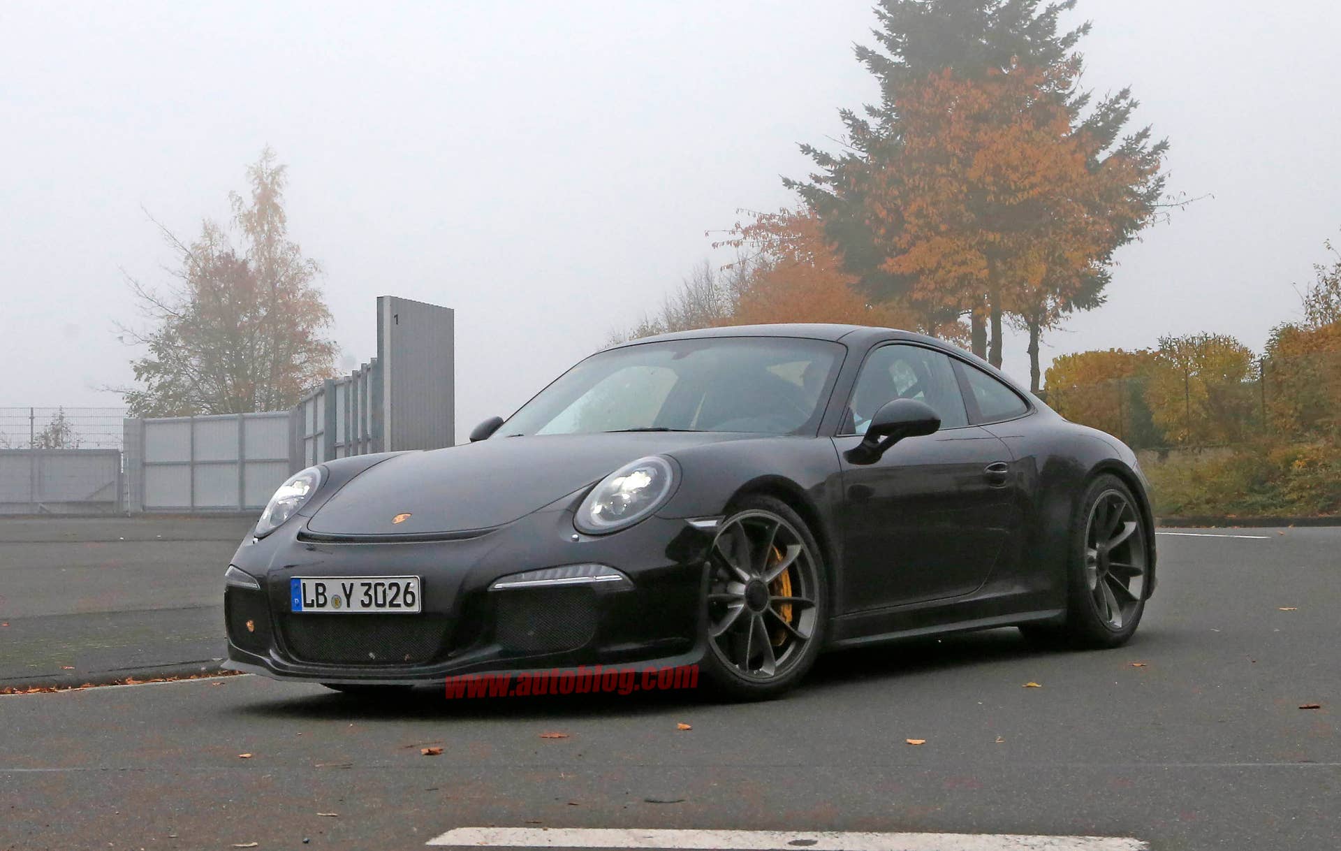2017 Porsche 911 R spied front 3/4