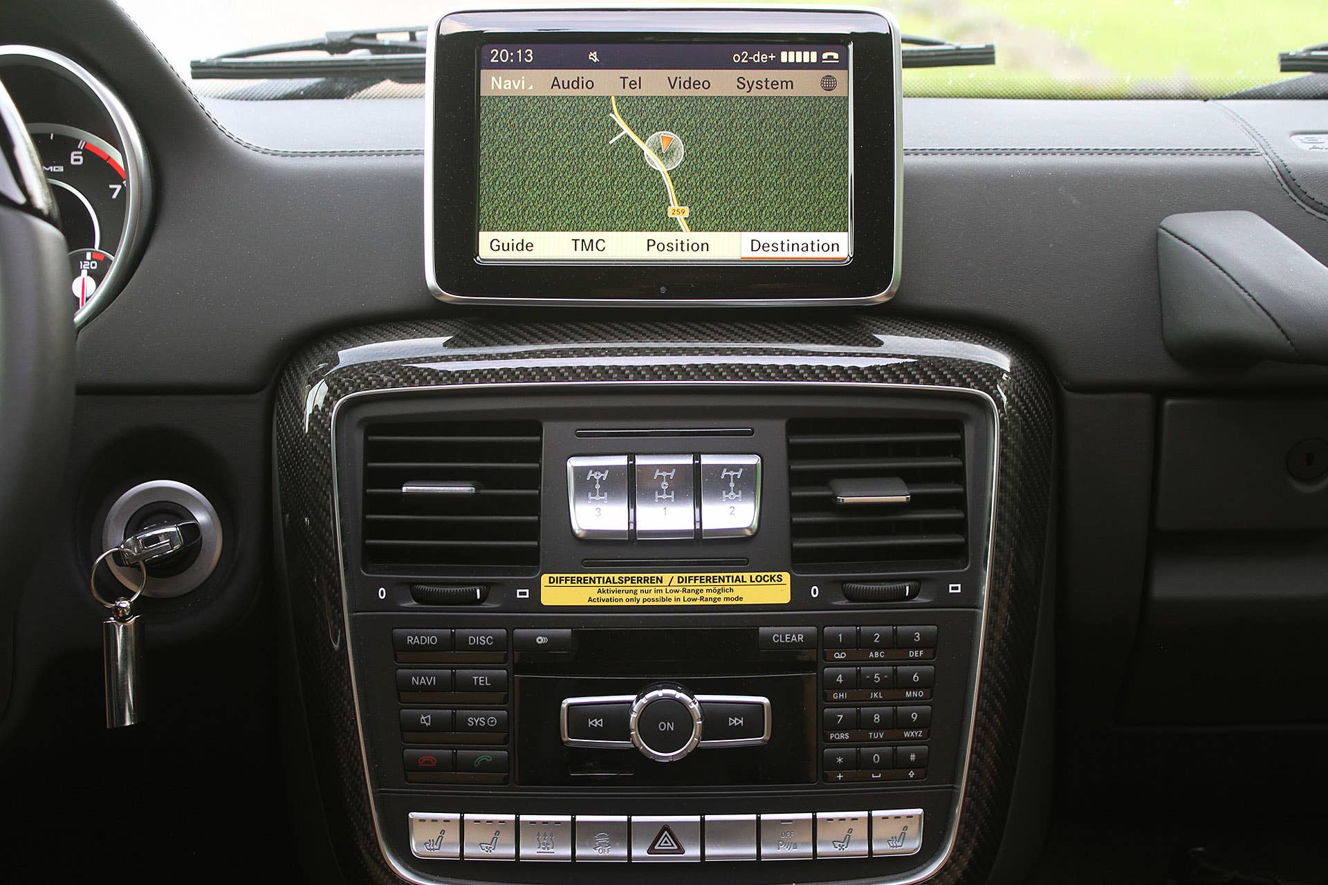 2015 Mercedes-Benz G65 AMG instrument panel