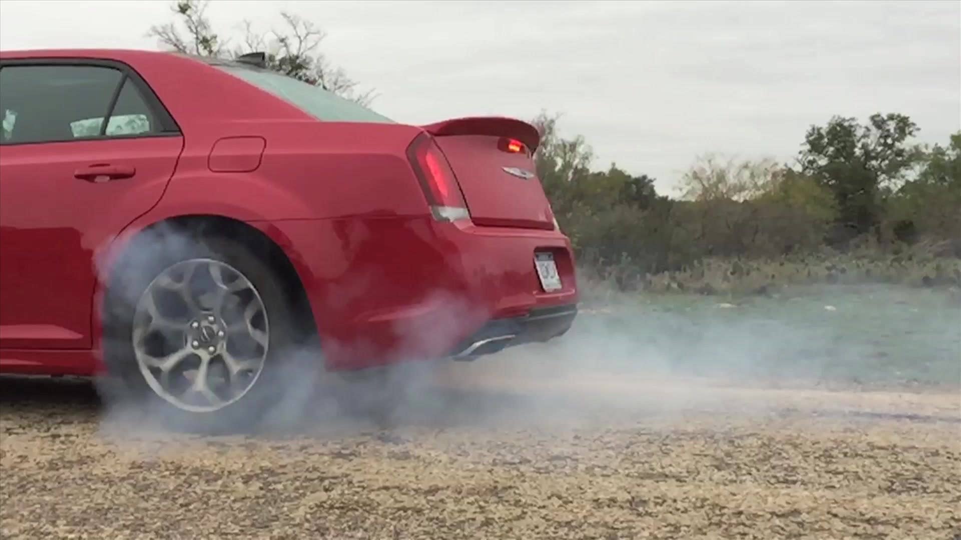 2015 Chrysler 300 S Slow Motion Burnout | Autoblog Short Cut