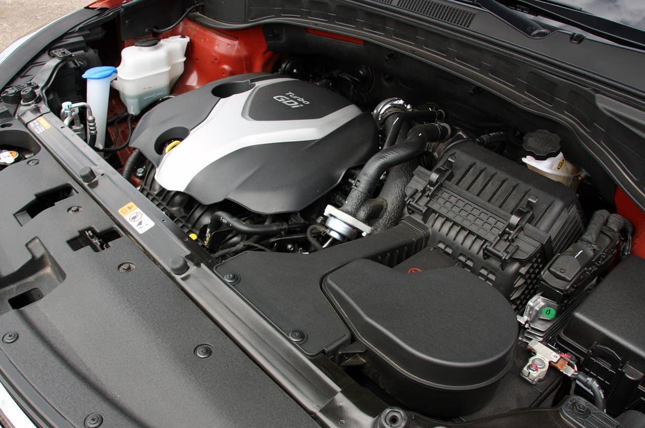 2013 Hyundai Santa Fe Sport engine