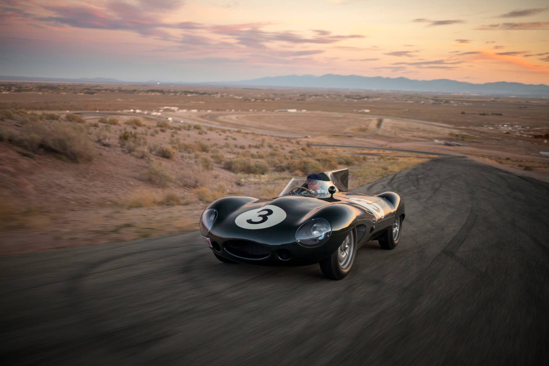 1956 Jaguar D-Type front 3/4 track