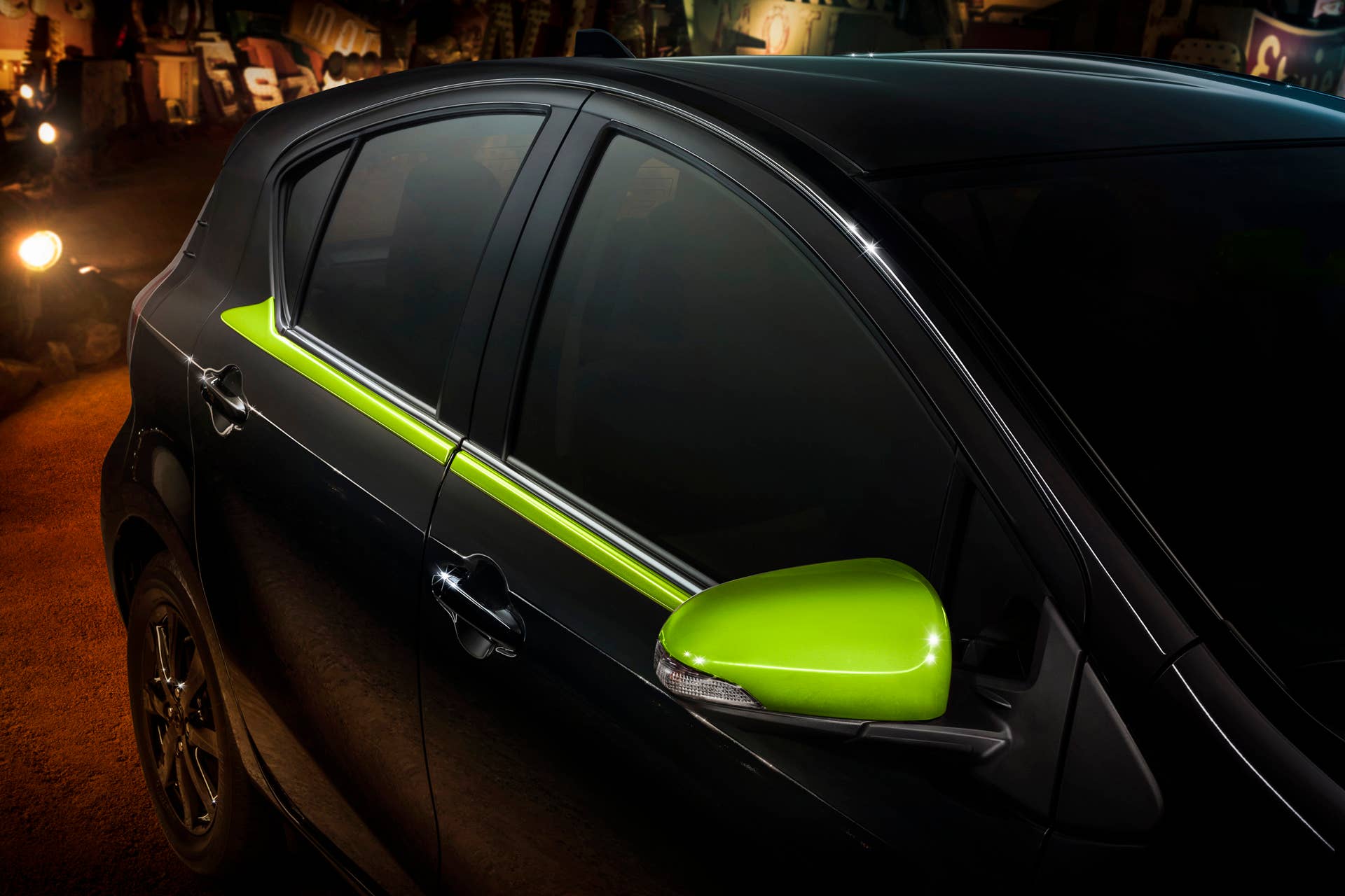 persona prius c accents toyota