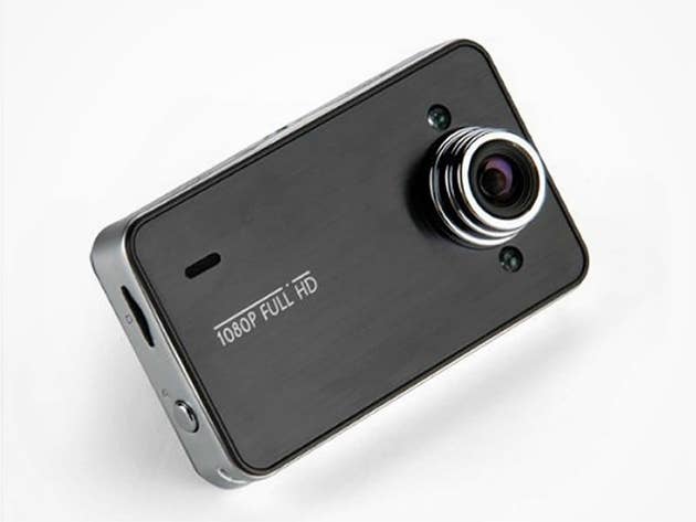 DashCam Hi­Res Car Video Recorder & Camera