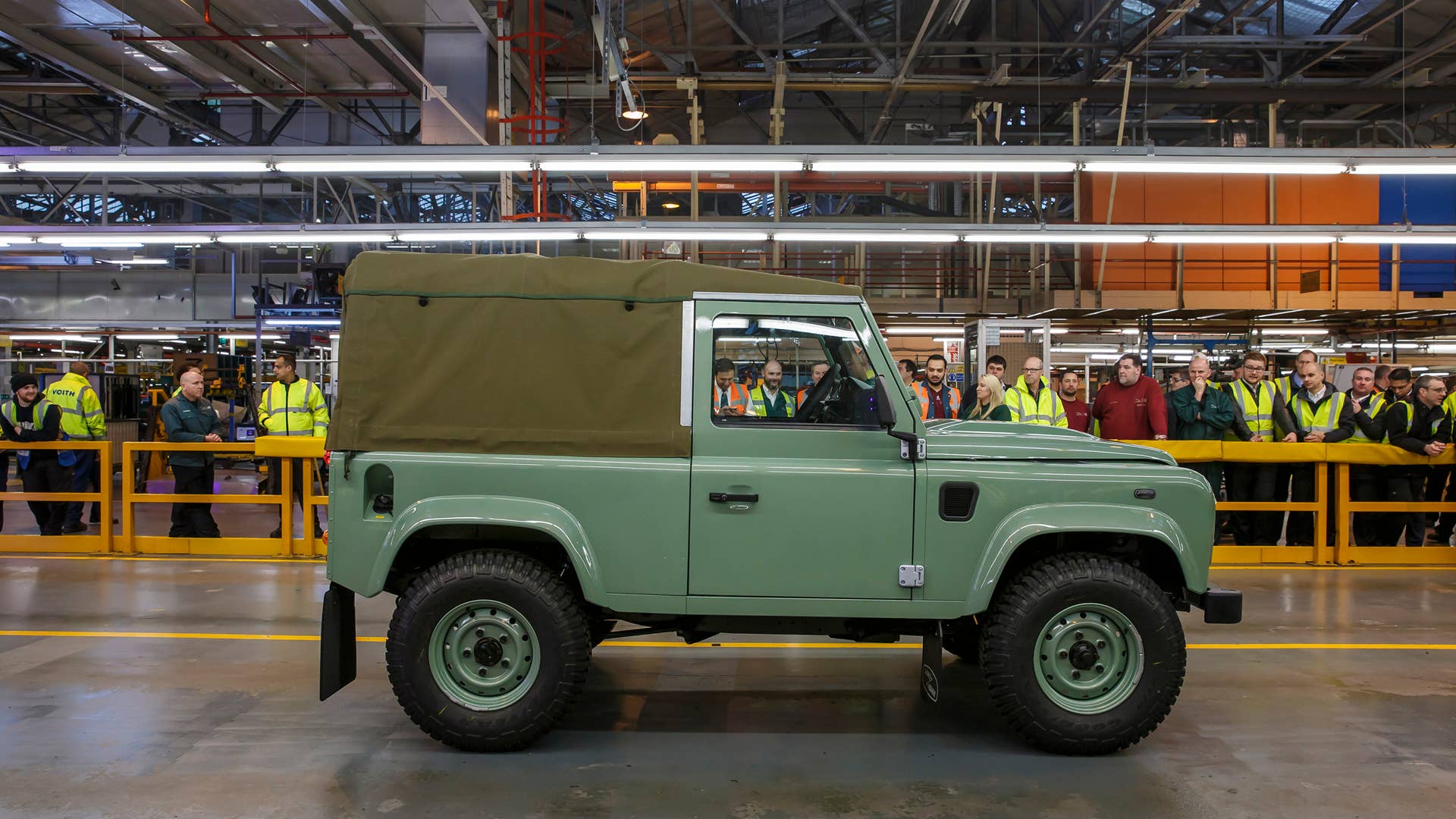 land rover defender 90 heritage soft top profile