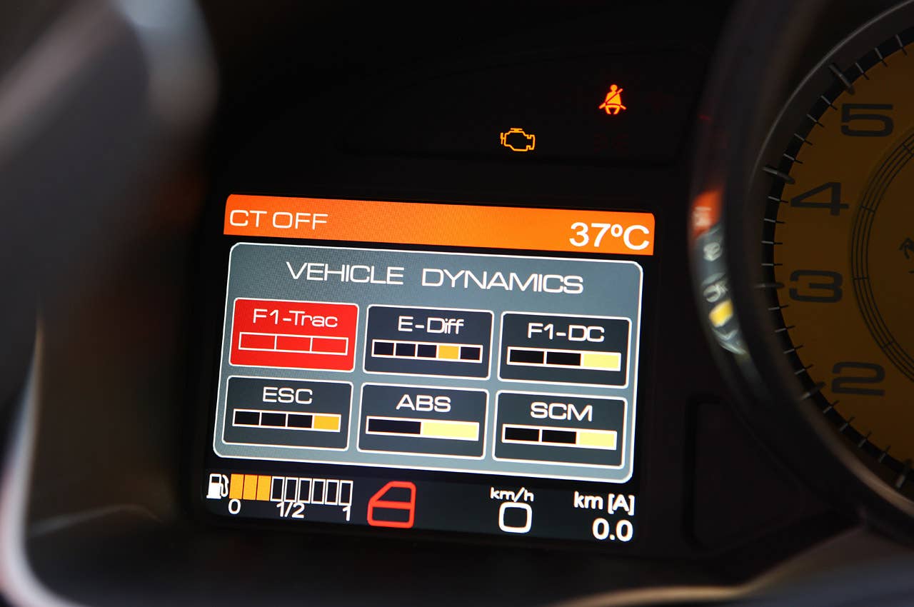 2013 Ferrari F12 Berlinetta digital display