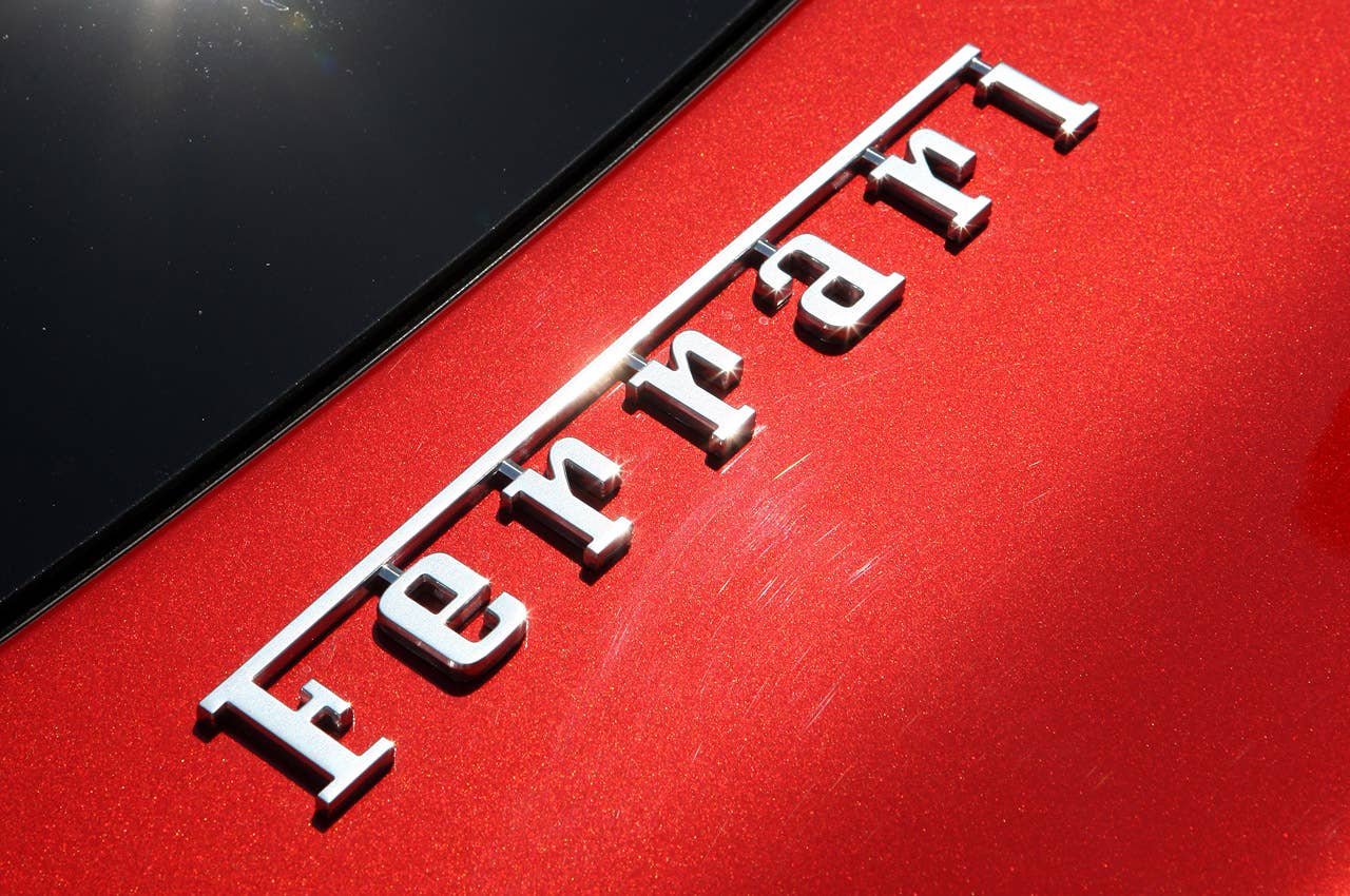 2013 Ferrari F12 Berlinetta logo