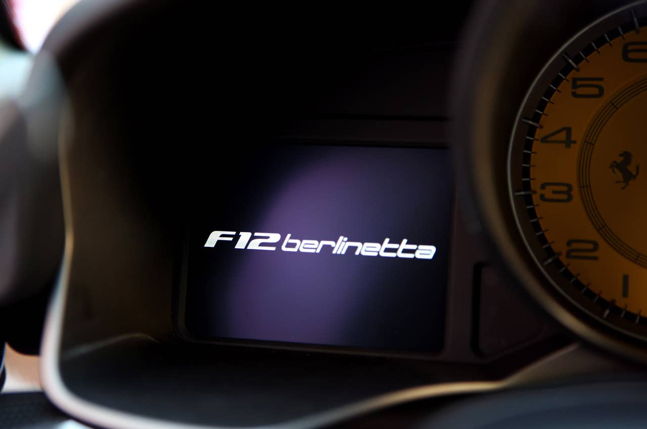 2013 Ferrari F12 Berlinetta digital display