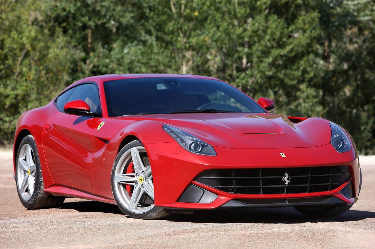 2013 Ferrari F12 Berlinetta front 3/4 view