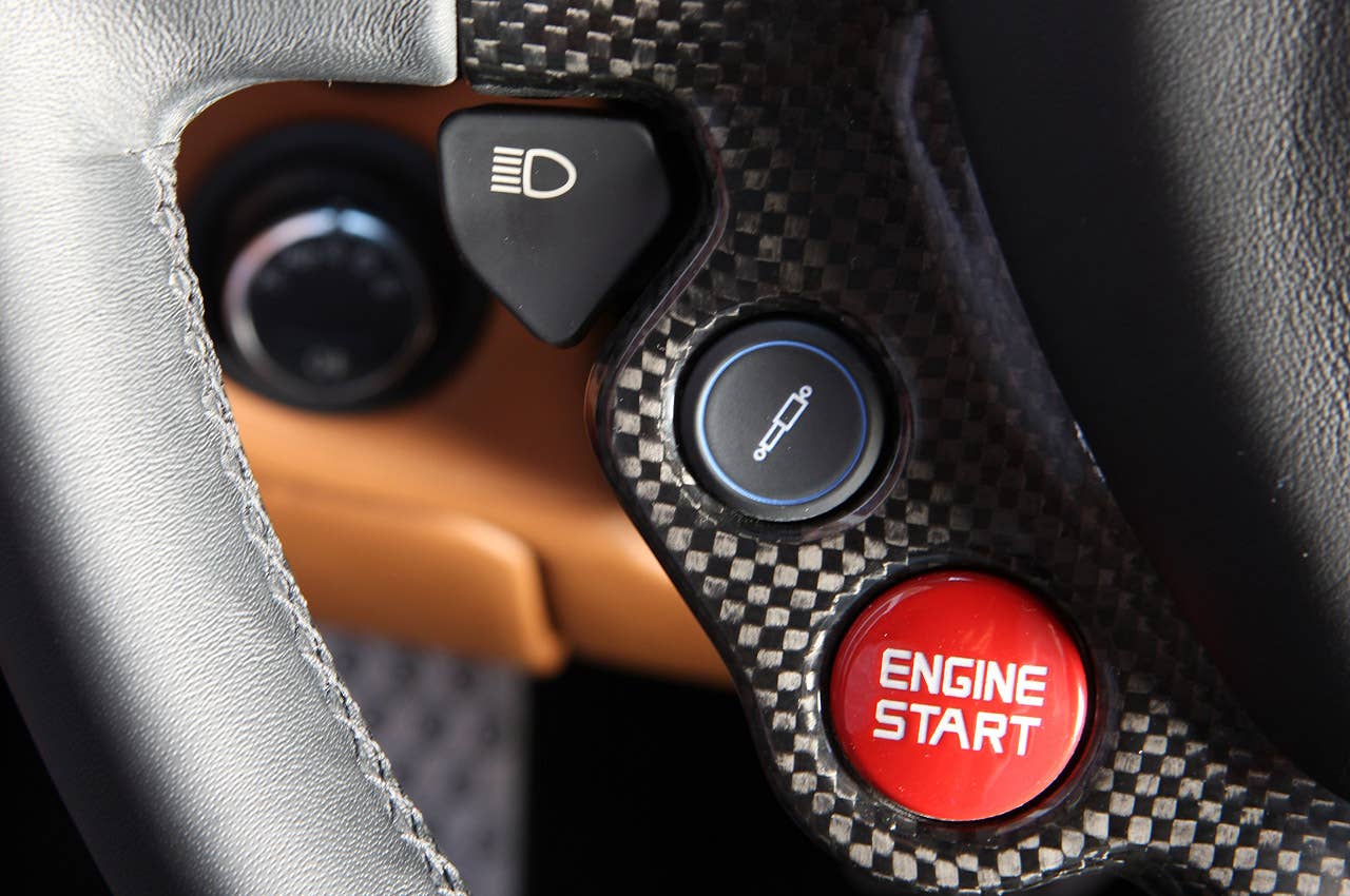 2013 Ferrari F12 Berlinetta steering wheel controls
