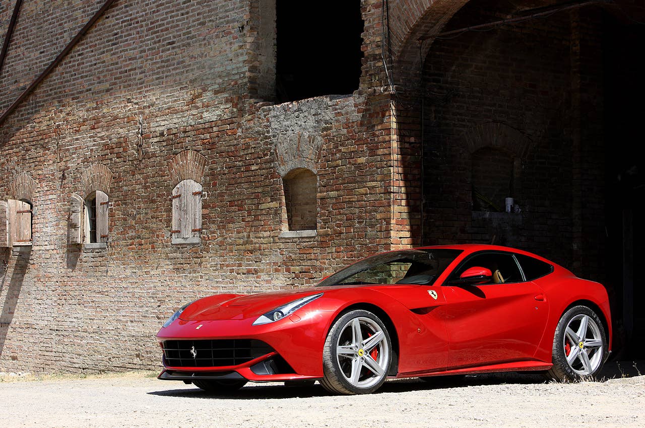 2013 Ferrari F12 Berlinetta front 3/4 view