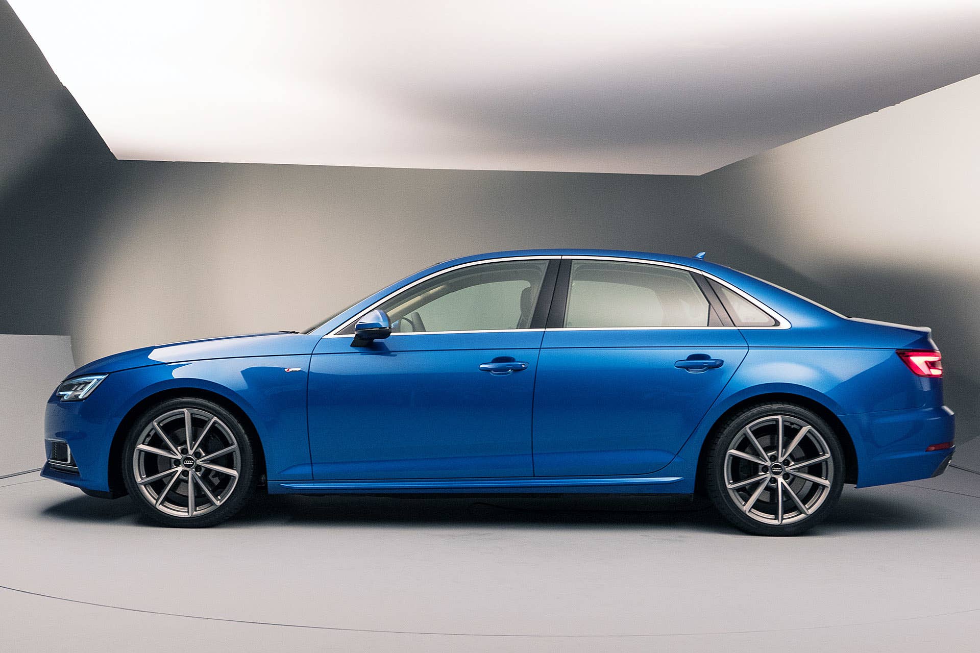 2017 Audi A4 side view