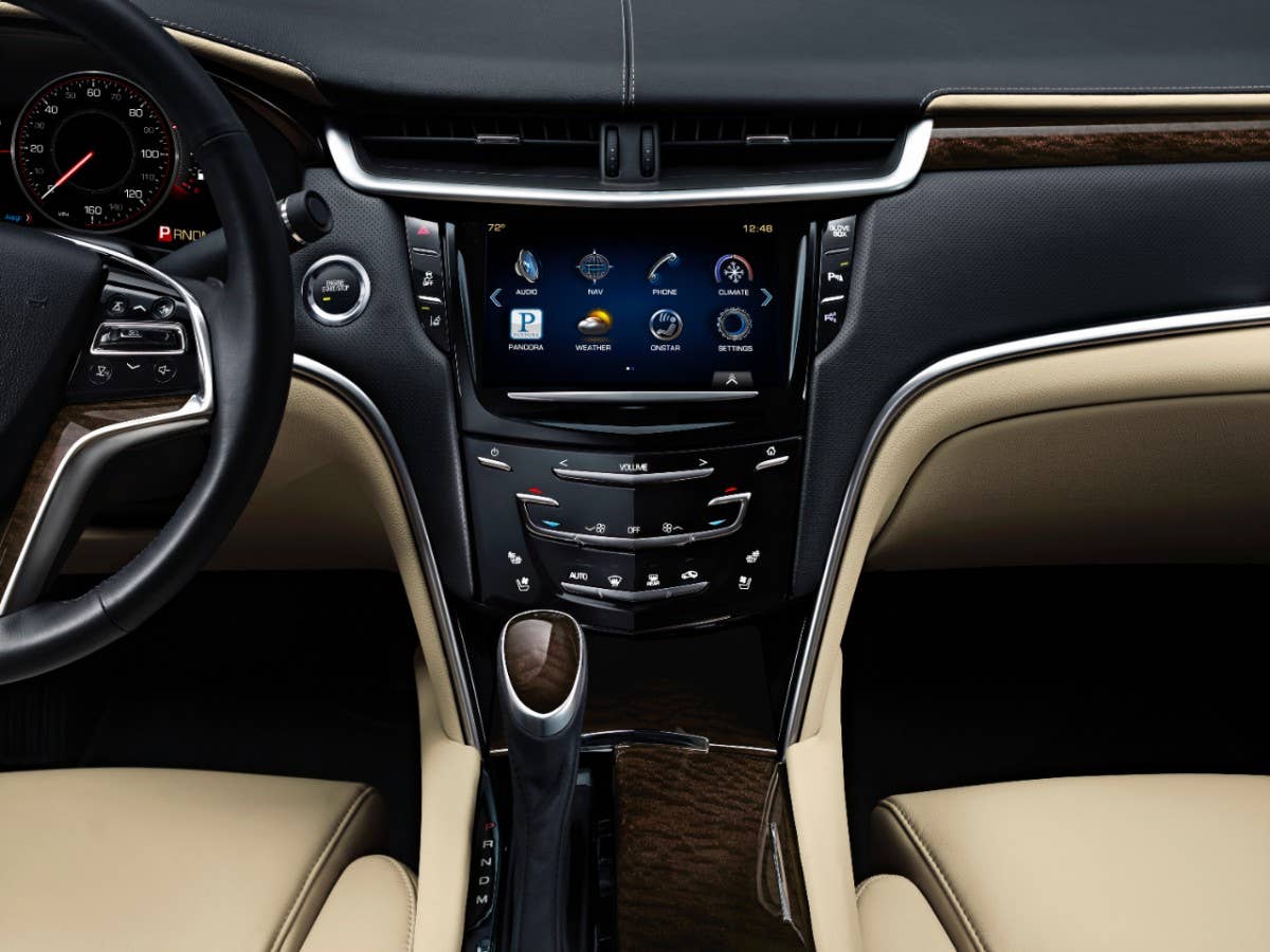 2014 Cadillac XTS interior